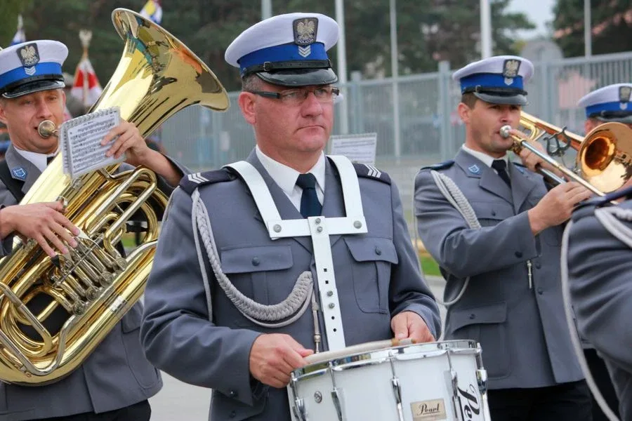 Ostrowscy policjanci odznaczeni (zdjęcia, wideo)