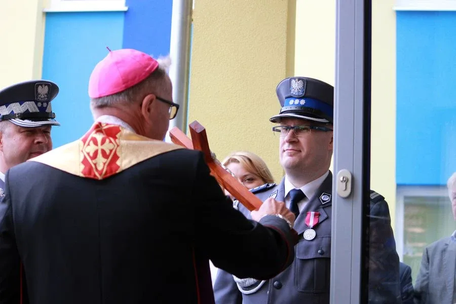 Ostrowscy policjanci odznaczeni (zdjęcia, wideo)