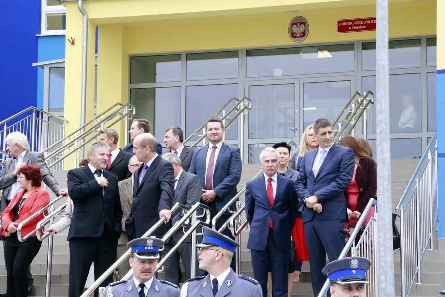 Ostrowscy policjanci odznaczeni (zdjęcia, wideo)