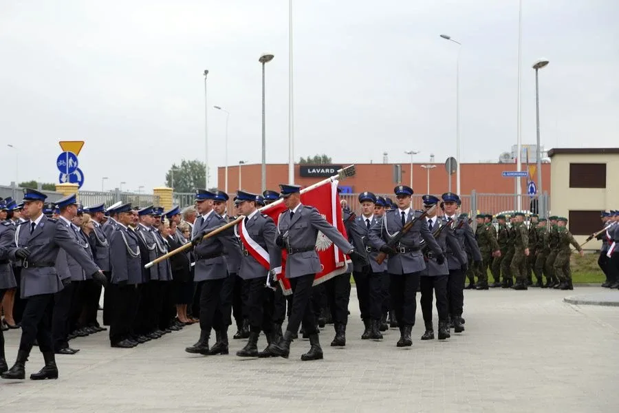Ostrowscy policjanci odznaczeni (zdjęcia, wideo)