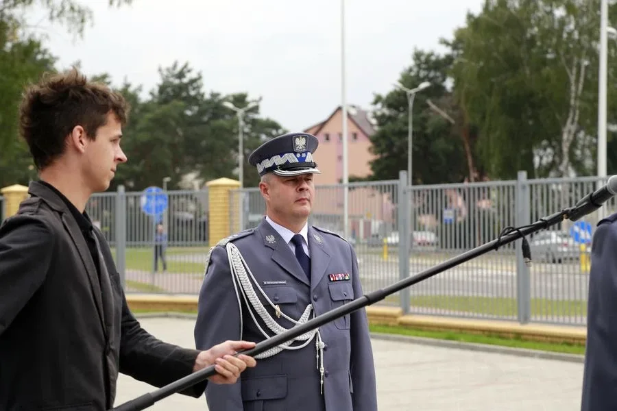 Ostrowscy policjanci odznaczeni (zdjęcia, wideo)