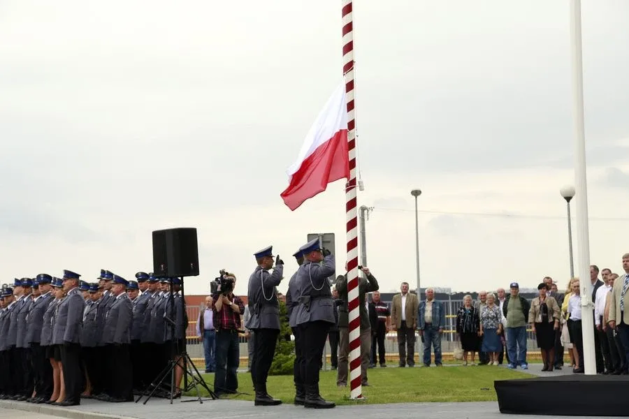 Ostrowscy policjanci odznaczeni (zdjęcia, wideo)