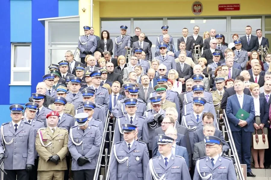Ostrowscy policjanci odznaczeni (zdjęcia, wideo)