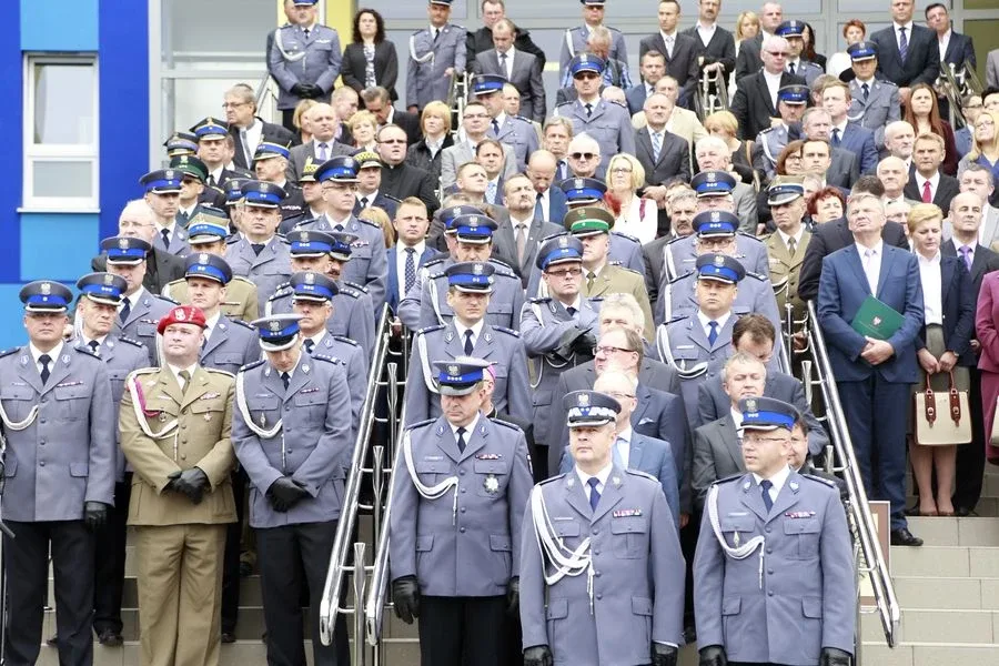 Ostrowscy policjanci odznaczeni (zdjęcia, wideo)
