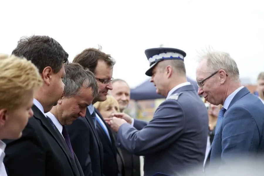 Ostrowscy policjanci odznaczeni (zdjęcia, wideo)