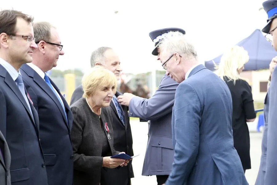 Ostrowscy policjanci odznaczeni (zdjęcia, wideo)