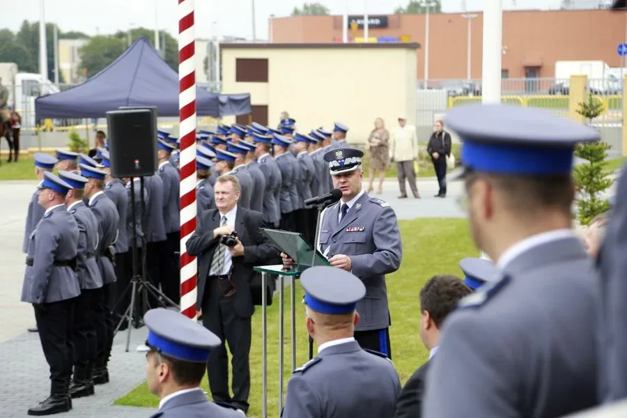 Ostrowscy policjanci odznaczeni (zdjęcia, wideo)