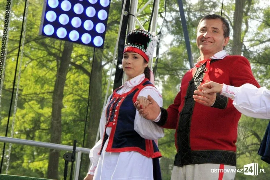 Trwają Dożynki Gminne w Komorowie (zdjęcia)