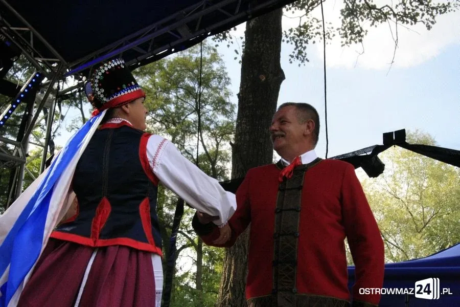 Trwają Dożynki Gminne w Komorowie (zdjęcia)