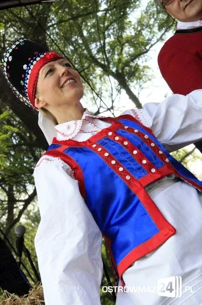 Trwają Dożynki Gminne w Komorowie (zdjęcia)