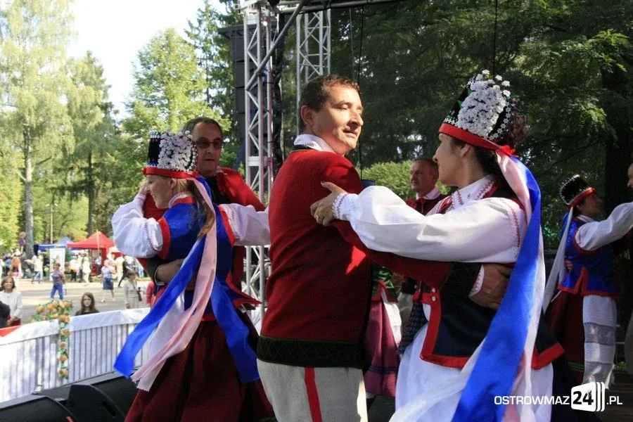 Trwają Dożynki Gminne w Komorowie (zdjęcia)
