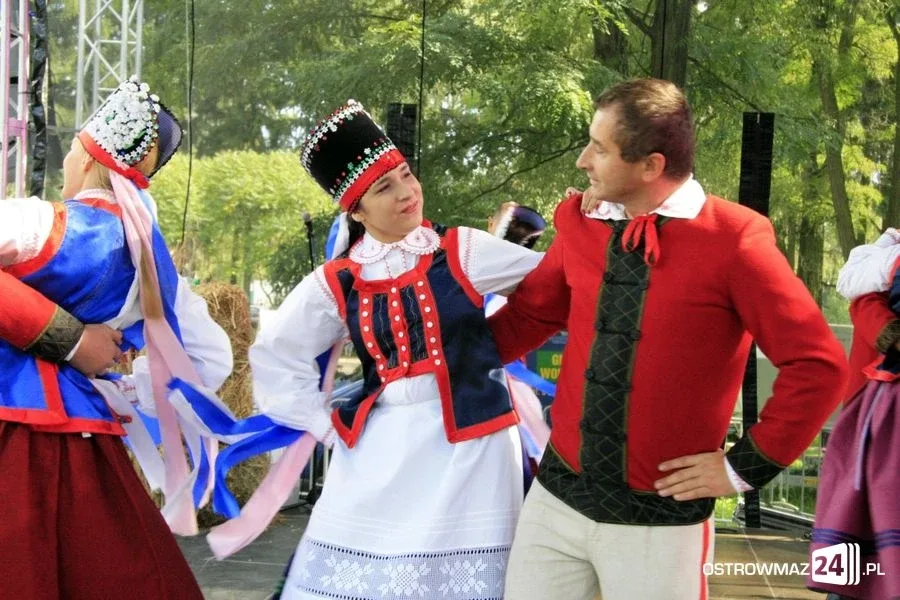 Trwają Dożynki Gminne w Komorowie (zdjęcia)