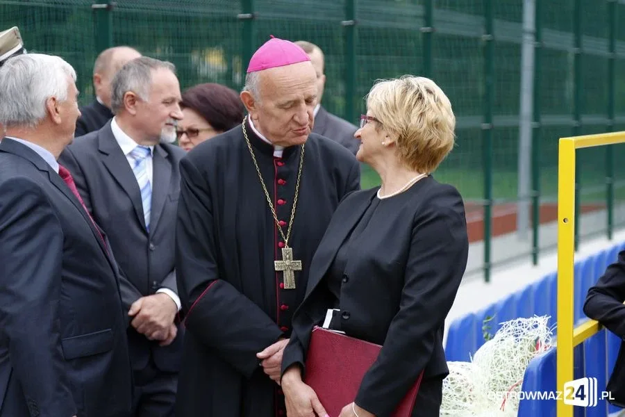 Rozpoczęcie roku szkolnego w ostrowskich szkołach (zdjęcia)