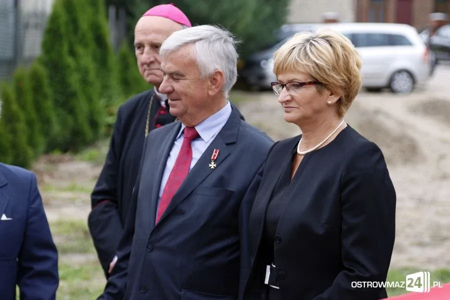 Rozpoczęcie roku szkolnego w ostrowskich szkołach (zdjęcia)