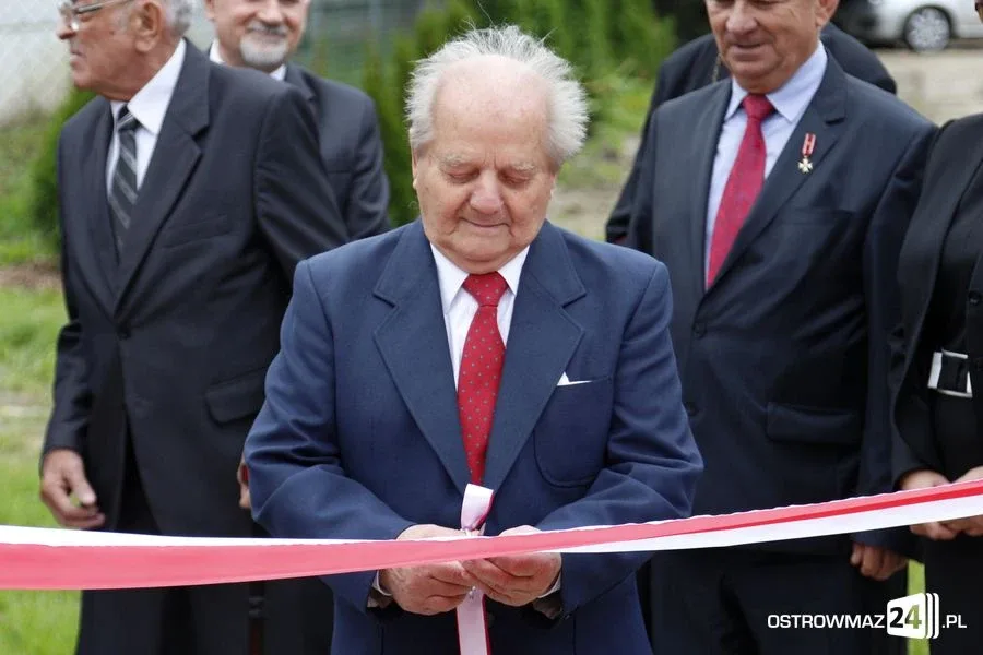 Rozpoczęcie roku szkolnego w ostrowskich szkołach (zdjęcia)