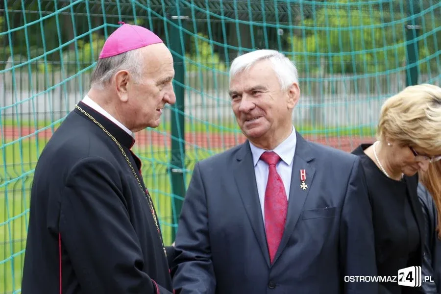 Rozpoczęcie roku szkolnego w ostrowskich szkołach (zdjęcia)