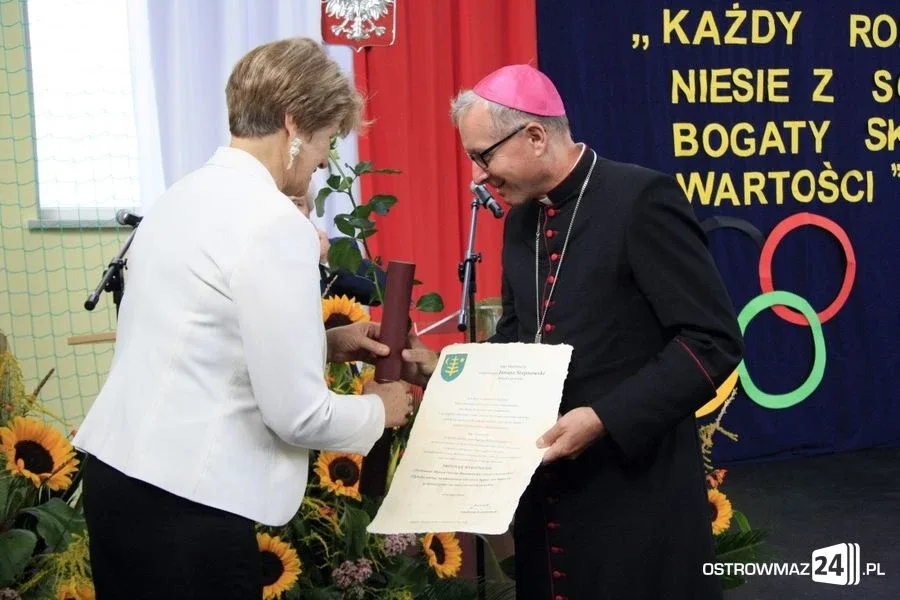 Nowa sala gimnastyczna w 'Dwójce' (zdjęcia, wideo)