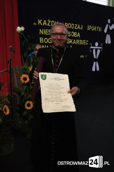Nowa sala gimnastyczna w 'Dwójce' (zdjęcia, wideo)