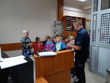 Dzieci odwiedziły komendę policji (zdjęcia)