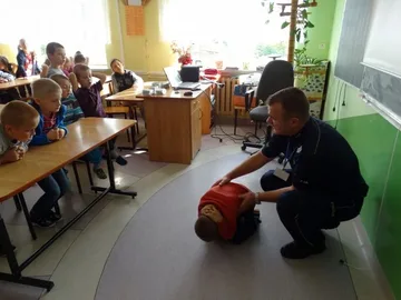 Policjanci odwiedzili dzieci w Komorowie (zdjęcia)