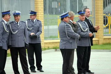 Ostrowscy policjanci odznaczeni (zdjęcia, wideo)