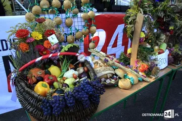 Trwają Dożynki Gminne w Komorowie (zdjęcia)