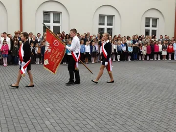 SP nr 1 rozpoczęła rok szkolny (zdjęcia)