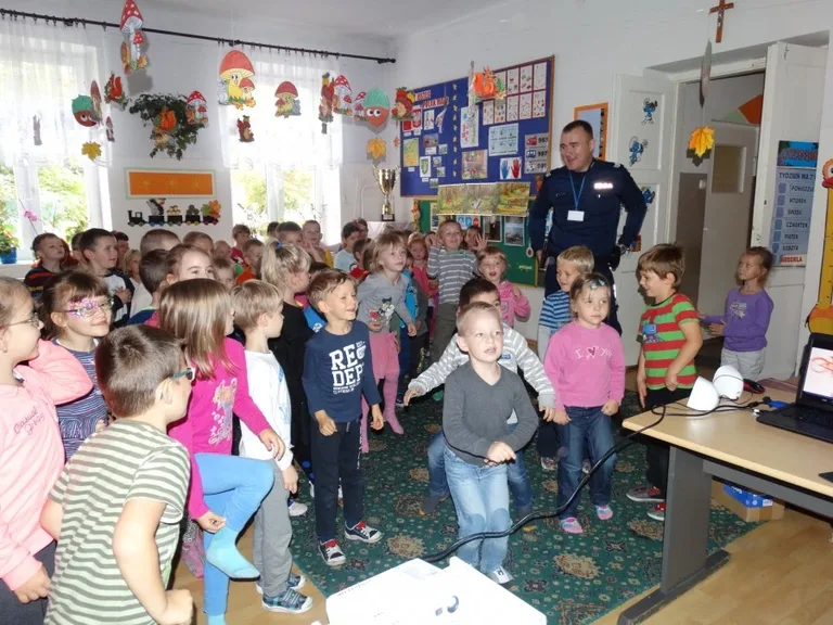 Kolejne spotkanie policji z dziećmi (zdjęcia)