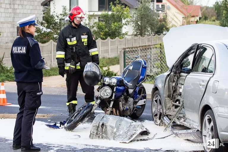 Wypadek w Ugniewie. 20-latek w szpitalu (foto)