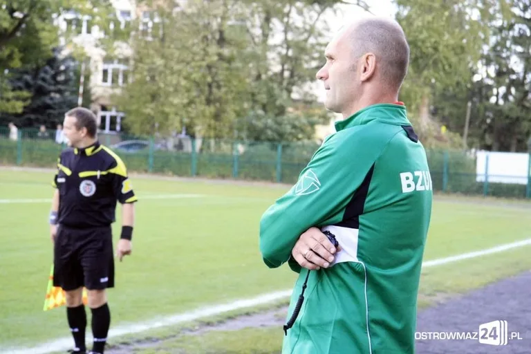 Sędzia główny gwiazdą meczu KS Ostrovia (zdjęcia, wideo)