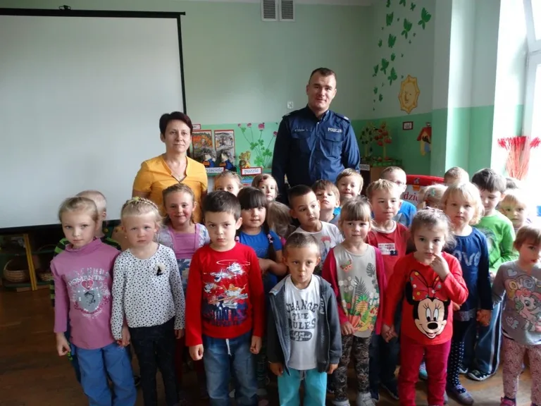 Policjanci z wizytą w przedszkolach (zdjęcia)