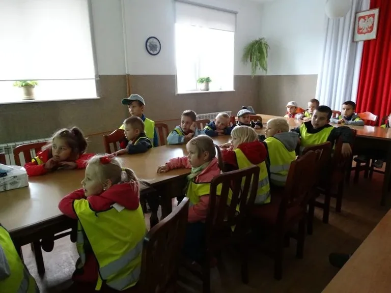 Dzieci odwiedziły komendę policji (zdjęcia)