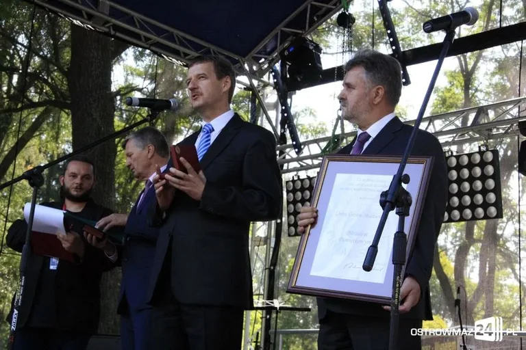 Odznaczenia dla mieszkańców gminy Ostrów Maz. (zdjęcia)
