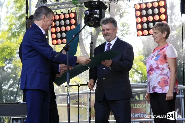 Odznaczenia dla mieszkańców gminy Ostrów Maz. (zdjęcia)