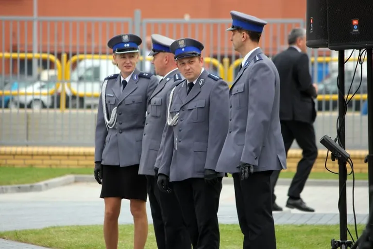 Ostrowscy policjanci odznaczeni (zdjęcia, wideo)