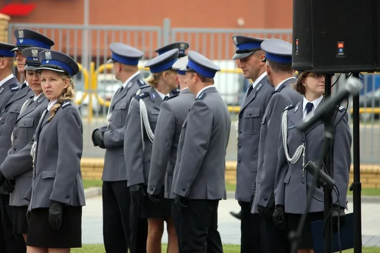 Ostrowscy policjanci odznaczeni (zdjęcia, wideo)