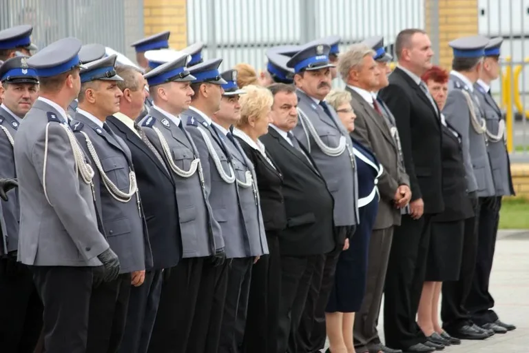 Ostrowscy policjanci odznaczeni (zdjęcia, wideo)