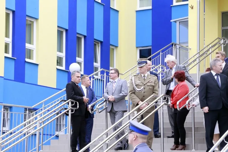 Ostrowscy policjanci odznaczeni (zdjęcia, wideo)