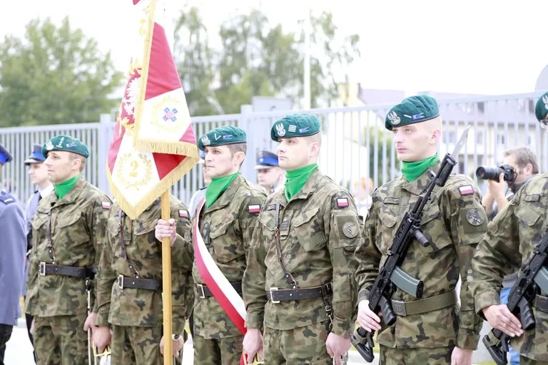 Ostrowscy policjanci odznaczeni (zdjęcia, wideo)