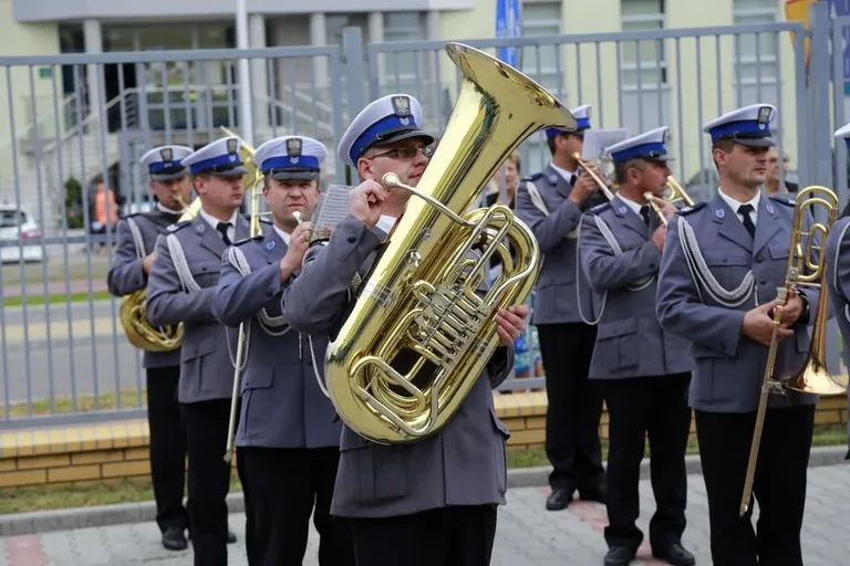 Ostrowscy policjanci odznaczeni (zdjęcia, wideo)