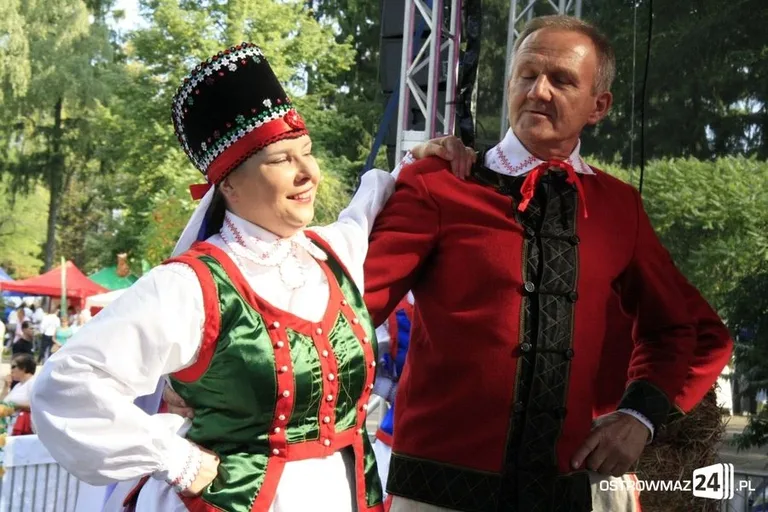 Trwają Dożynki Gminne w Komorowie (zdjęcia)