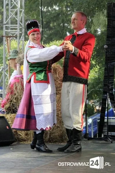 Trwają Dożynki Gminne w Komorowie (zdjęcia)