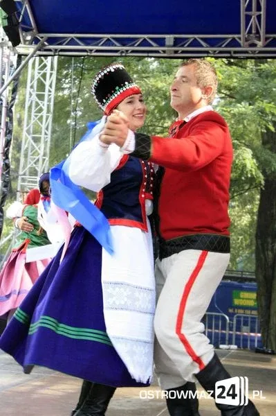 Trwają Dożynki Gminne w Komorowie (zdjęcia)