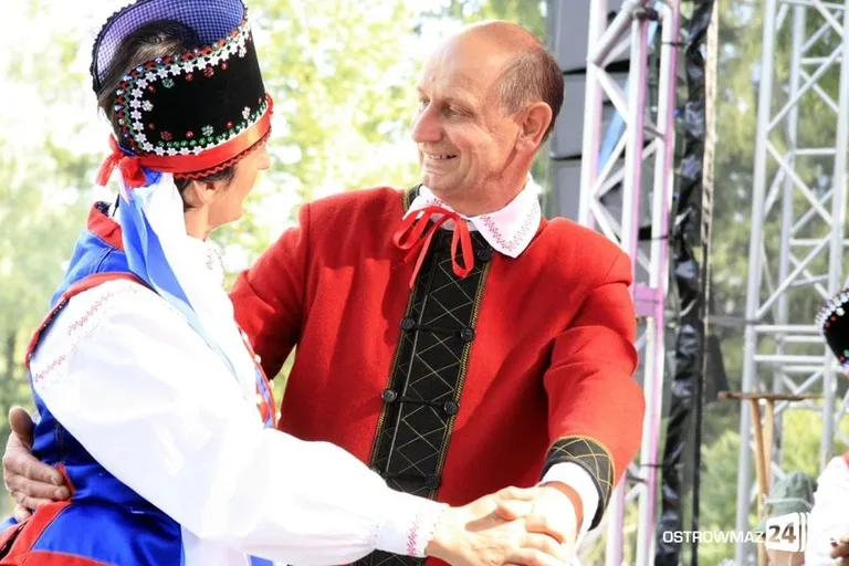 Trwają Dożynki Gminne w Komorowie (zdjęcia)