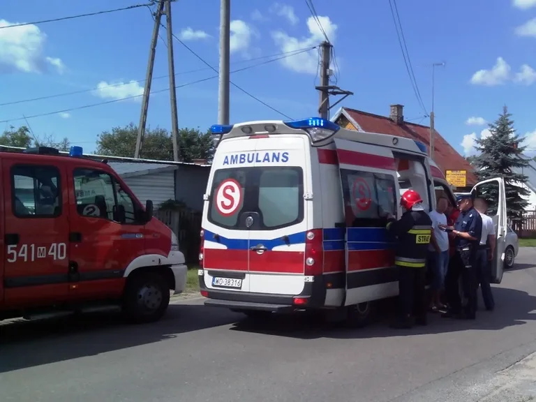 Wypadek przy ul. Sikorskiego w Ostrowi Maz. (zdjęcia)