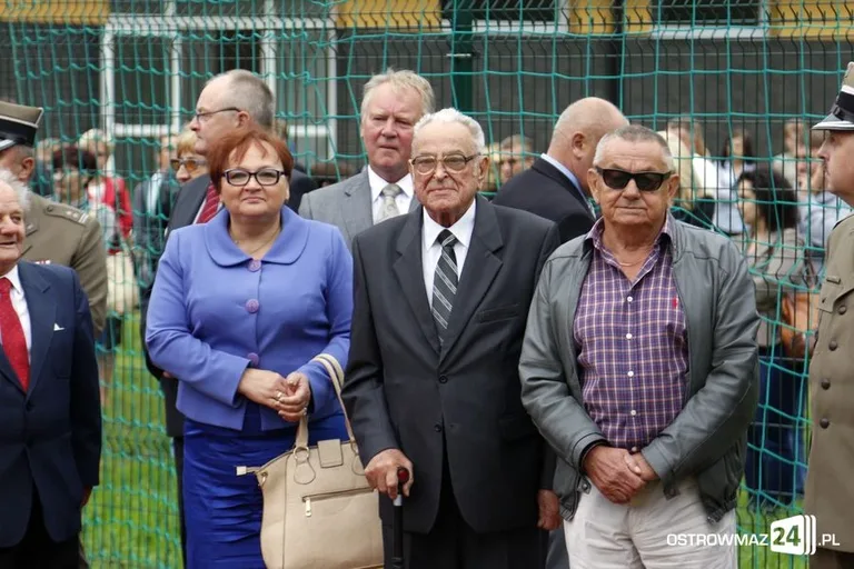 Rozpoczęcie roku szkolnego w ostrowskich szkołach (zdjęcia)