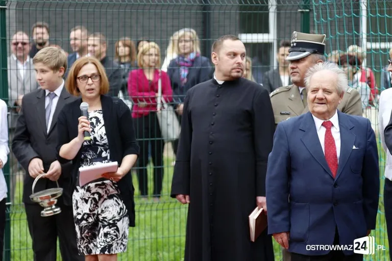 Rozpoczęcie roku szkolnego w ostrowskich szkołach (zdjęcia)