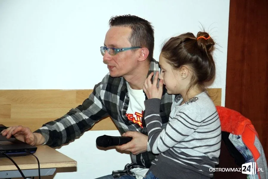 Śpiewająca środa z karaoke (zdjęcia)
