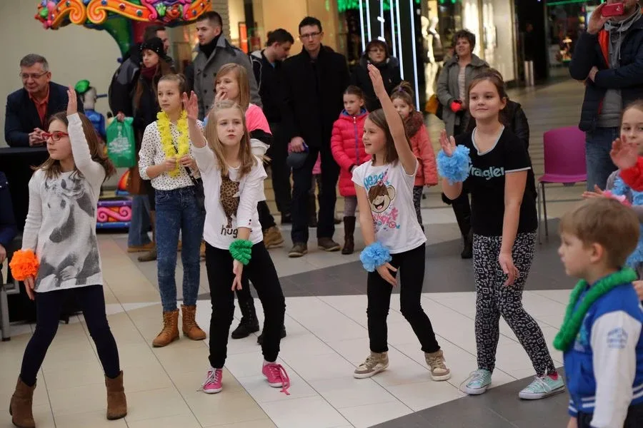 Zumba dla dzieci w Galerii Bursztynowej (zdjęcia, wideo)
