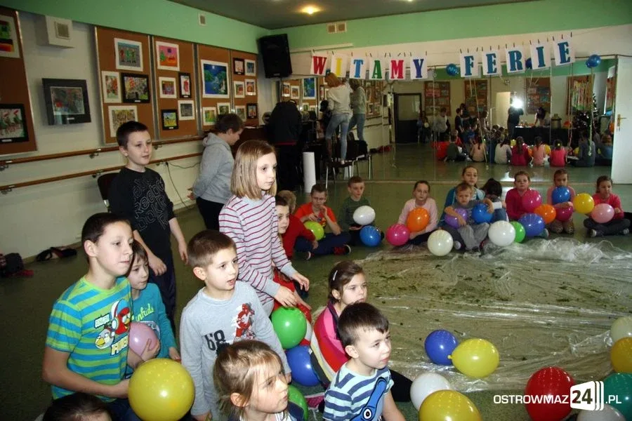 Wbijali gwoździe bananem (zdjęcia)